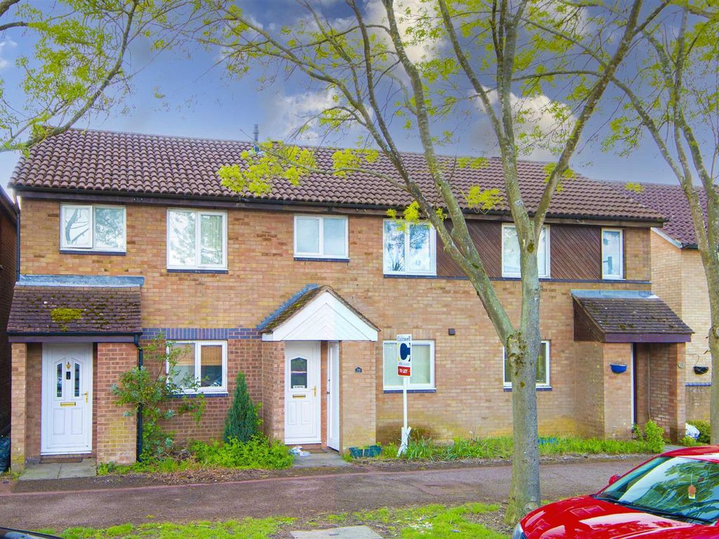 2 bed terraced house to rent in Belvoir Avenue, Emerson Valley, Milton