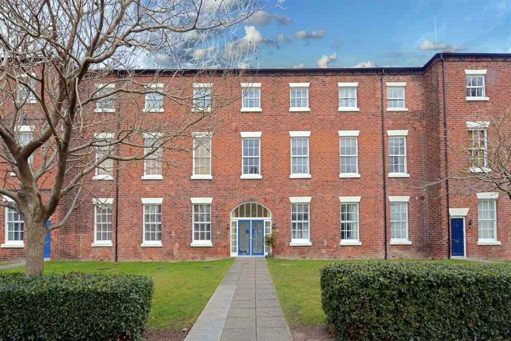 1 bed flat for sale in The Chestnuts, Cross Houses, Shrewsbury