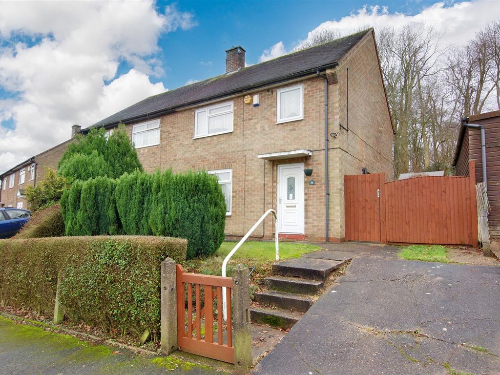 3 bed semidetached house for sale in Mosswood Crescent, Arnold