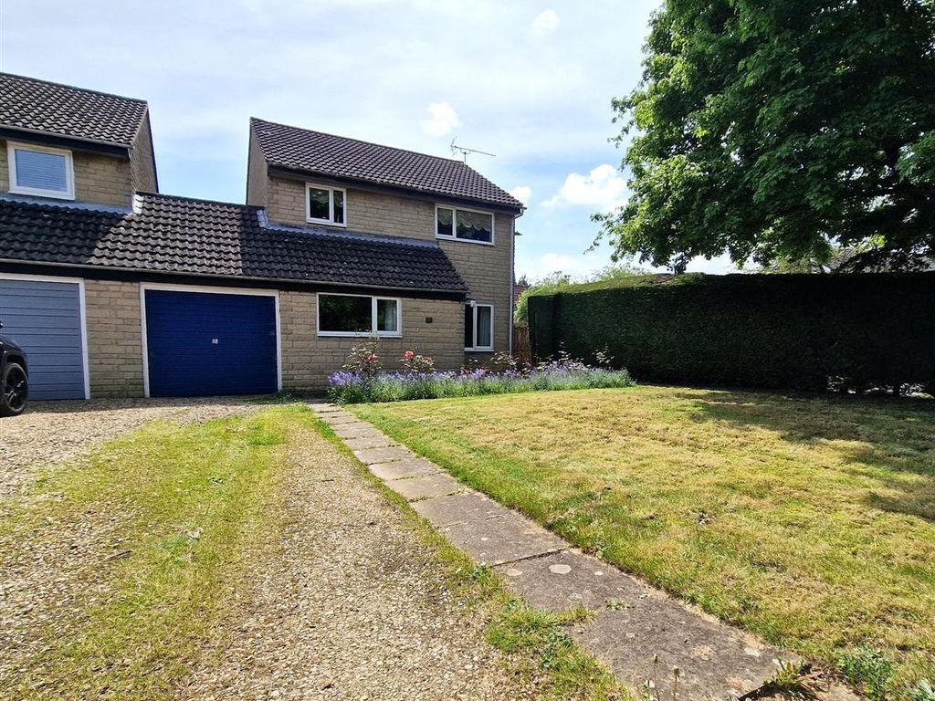 3 bed detached house for sale in The Close, Kington St. Michael