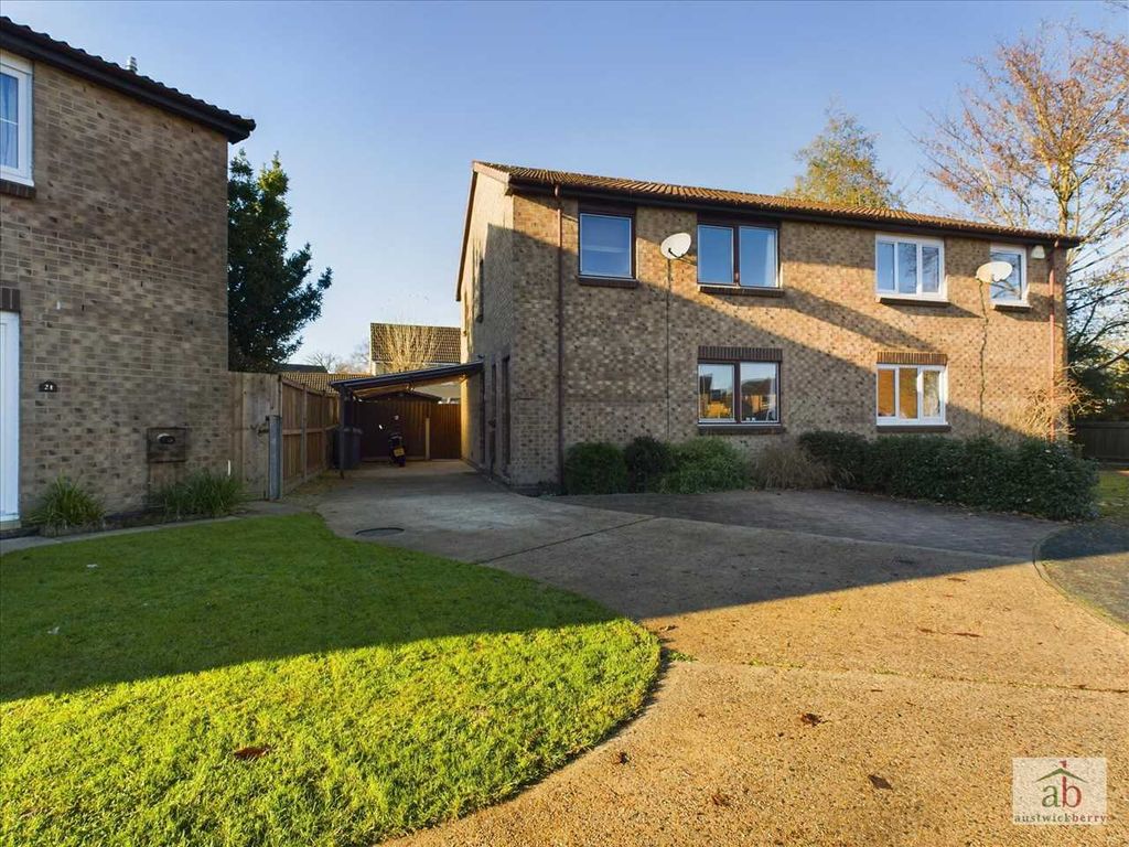 2 bed semidetached house for sale in Cedar Road, Rendlesham