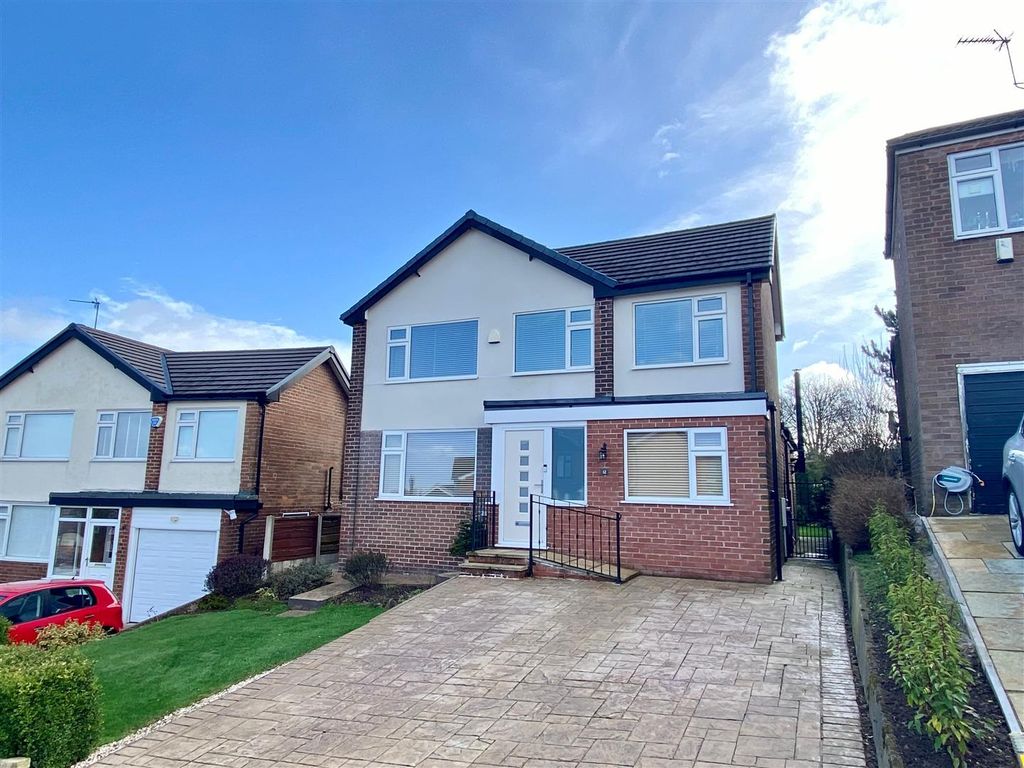 5 bed detached house for sale in Dystelegh Road, Disley, Stockport SK12