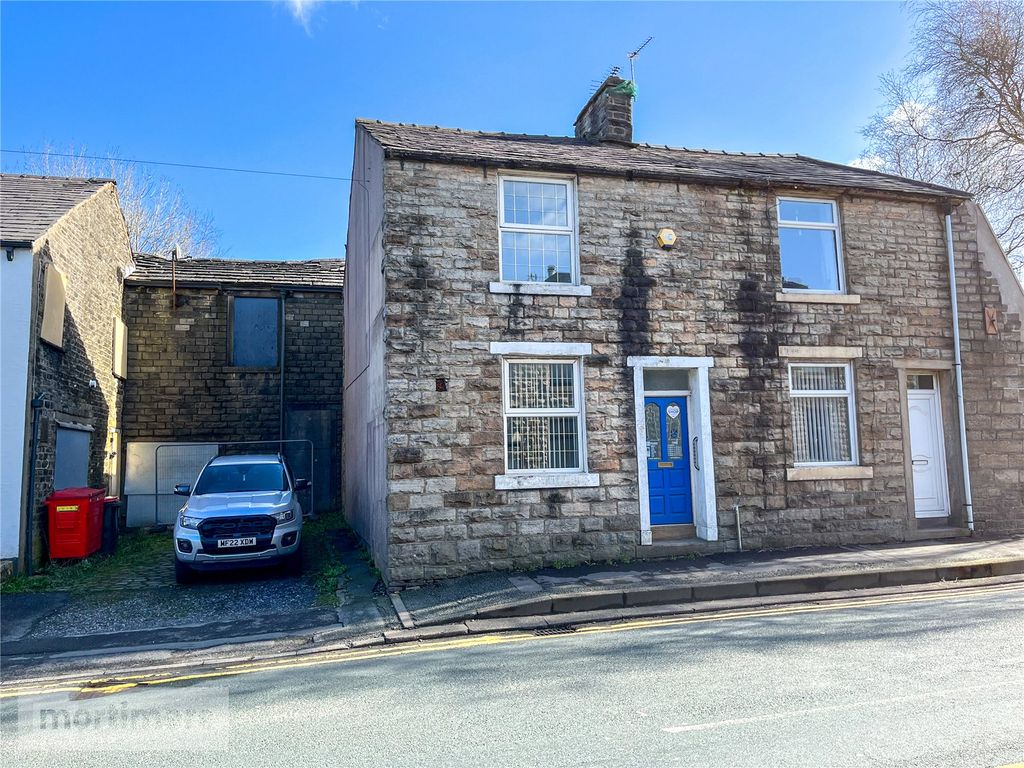 4 bed terraced house for sale in Manchester Road, Accrington