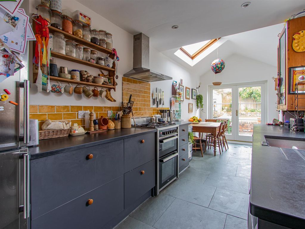 4 bed property for sale in Radnor Road, Canton, Cardiff CF5 Zoopla
