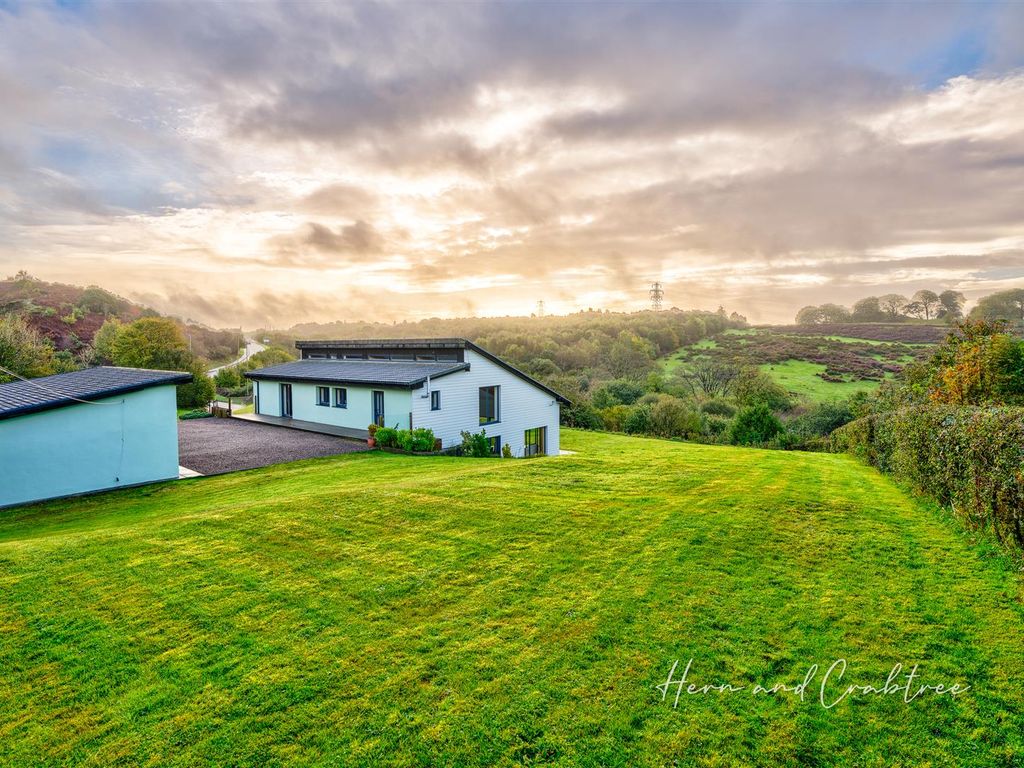 4 bed detached house for sale in Waunwaelod Way, Caerphilly CF83, £