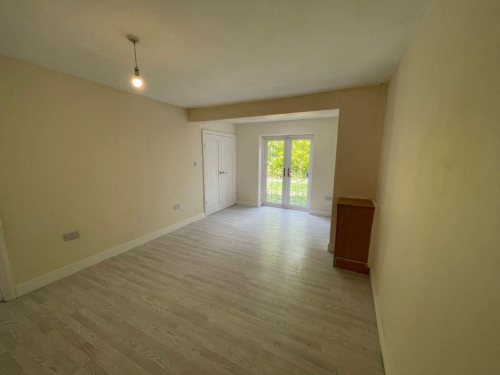 3 bed terraced house for sale in Northern Road, Slough SL2 Zoopla