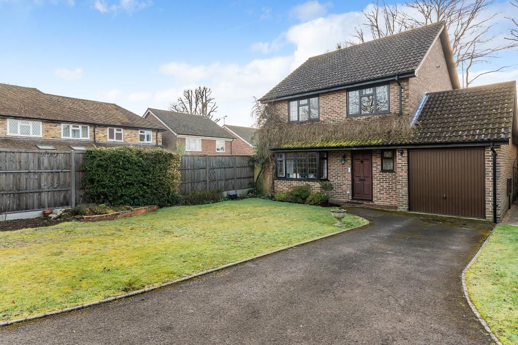 4 bed detached house for sale in Windlesham, Surrey GU20 Zoopla