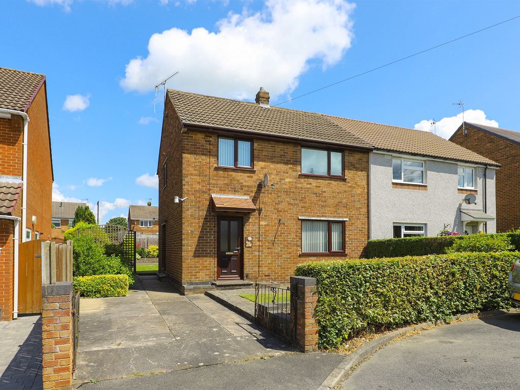 3 bed semidetached house for sale in Lansbury Avenue, Pilsley S45 Zoopla