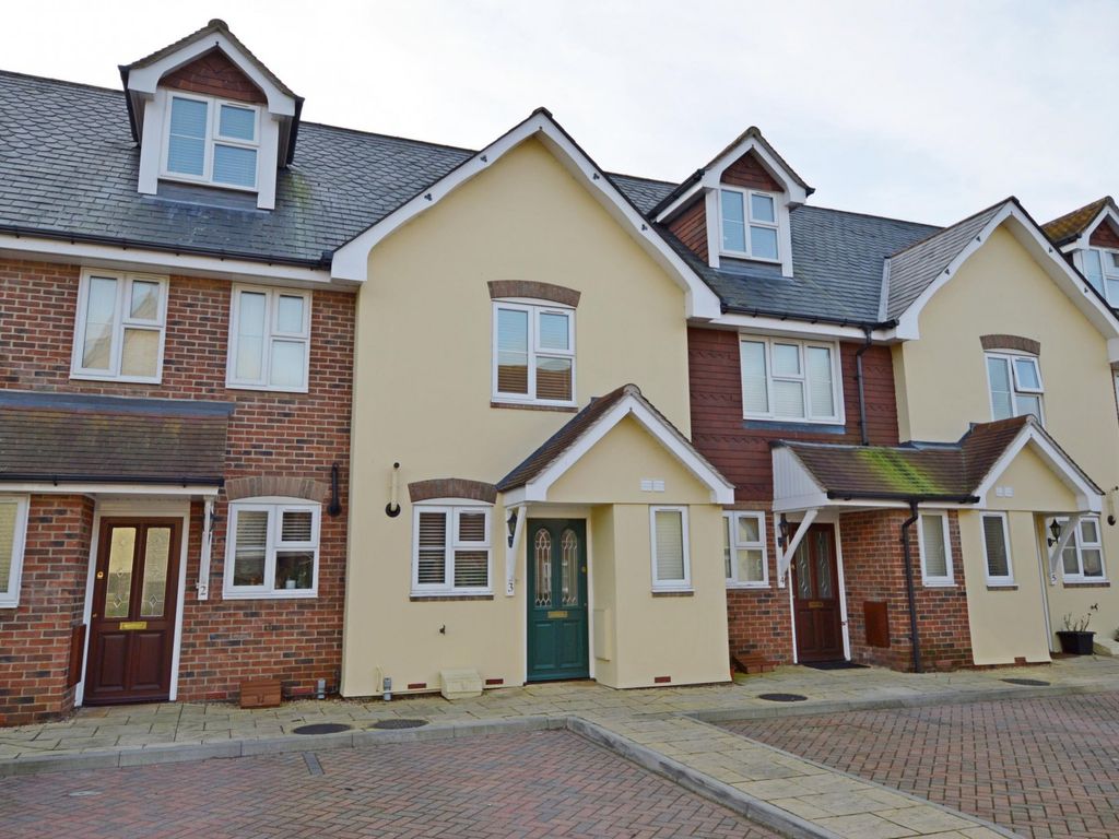 3 bed terraced house to rent in 3 Church Close, Station Road, Liss, Hampshire GU33, £1,450 pcm