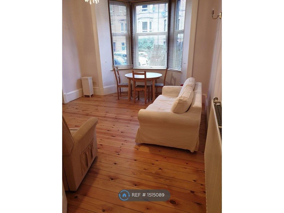 2 bed flat to rent in Arundel Drive, Glasgow G42 Zoopla