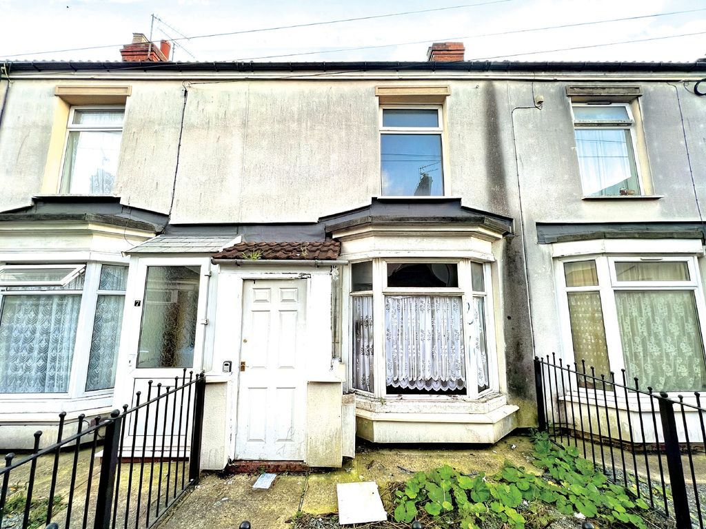 2 bed terraced house for sale in Wilton Avenue, Holland Street, Hull