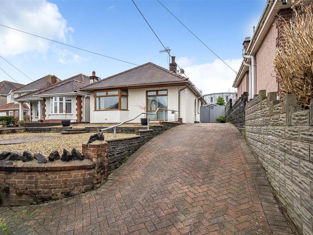 3 Bed Detached Bungalow For Sale In Belgrave Road, Gorseinon, Swansea ...