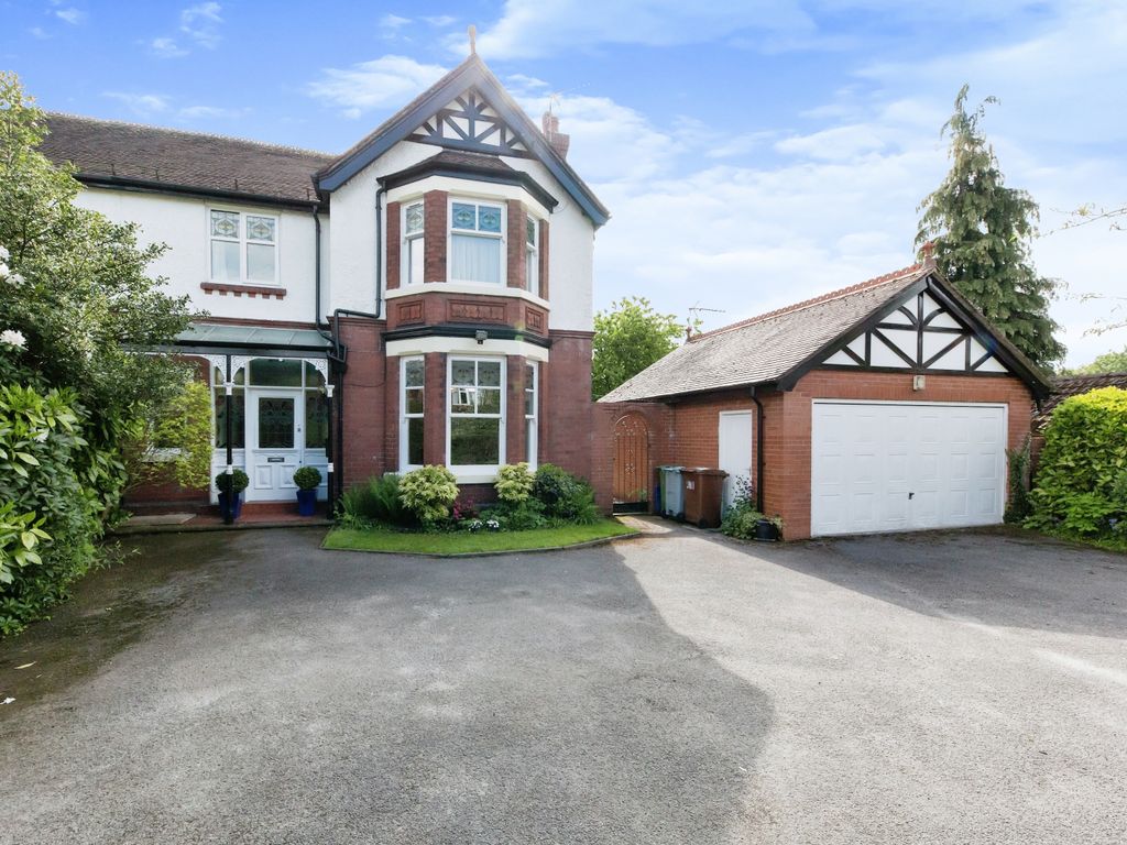 4 bed semidetached house for sale in Sandbach Road South, Alsager