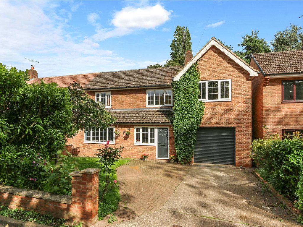 4 bed semidetached house for sale in Martin Lane, Bawtry, South