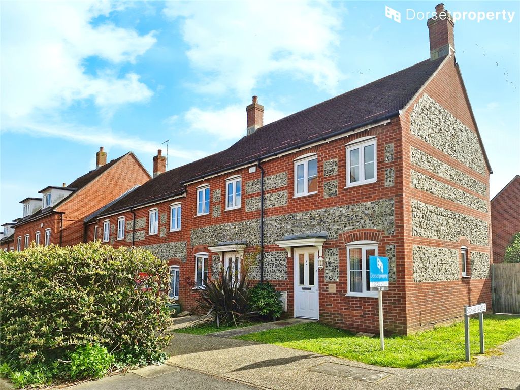 2 bed end terrace house to rent in Balmer Road, Blandford, Dorset DT11