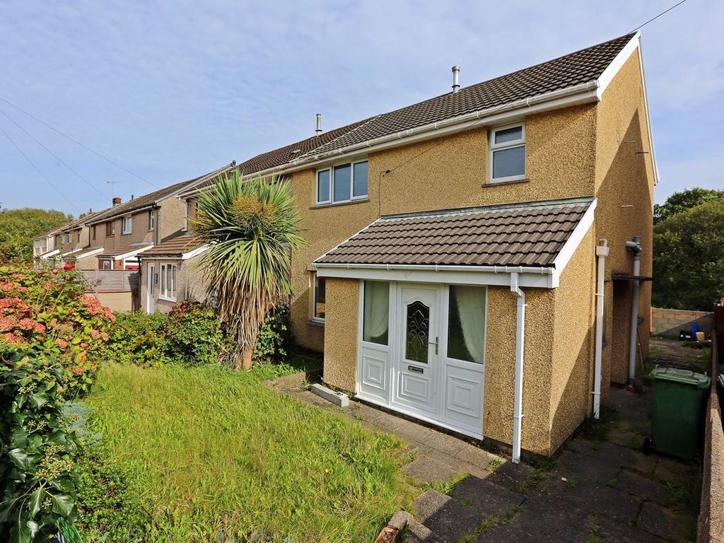 3 bed semidetached house for sale in Fair View, Beddau, Pontypridd