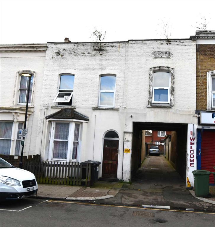 Property for sale in Park Lane, London N17 Zoopla