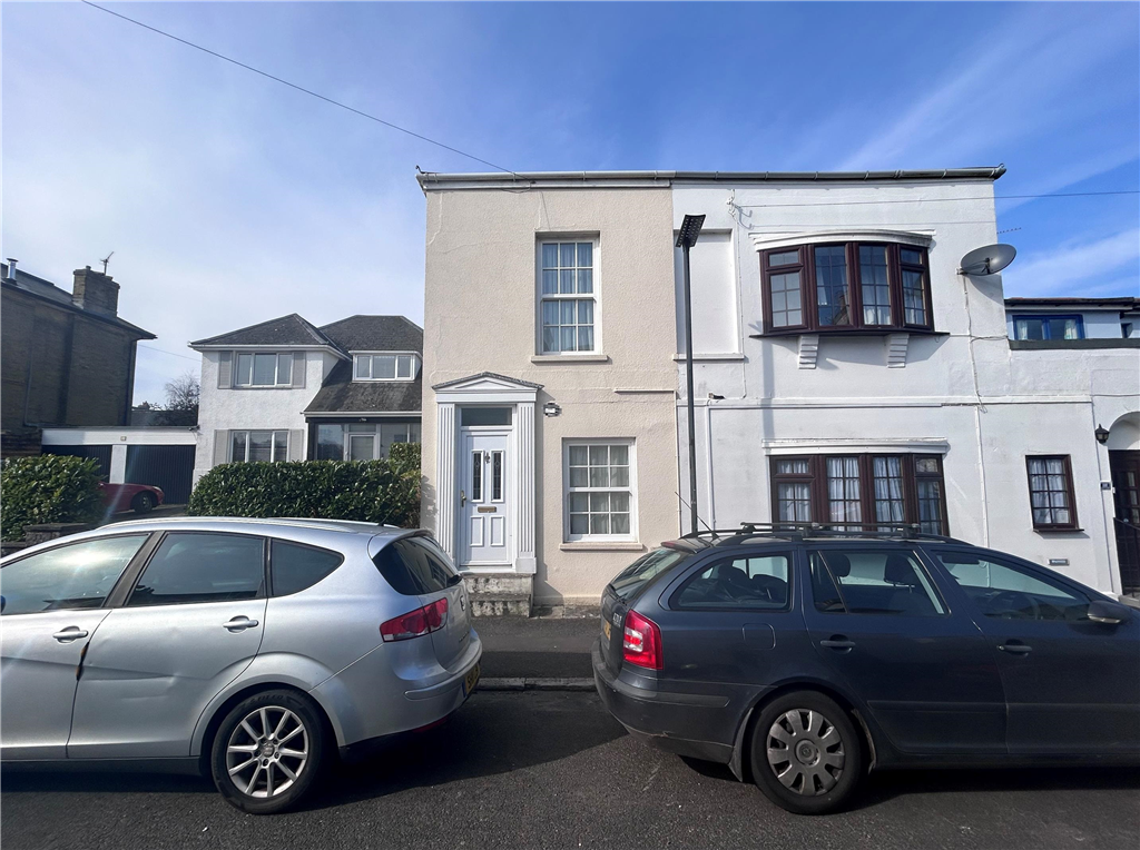 3 bed end terrace house for sale in Monkton Street, Ryde, Isle Of Wight