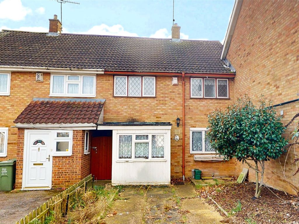 3 bed terraced house for sale in Curling Tye, Fryerns, Basildon, Essex