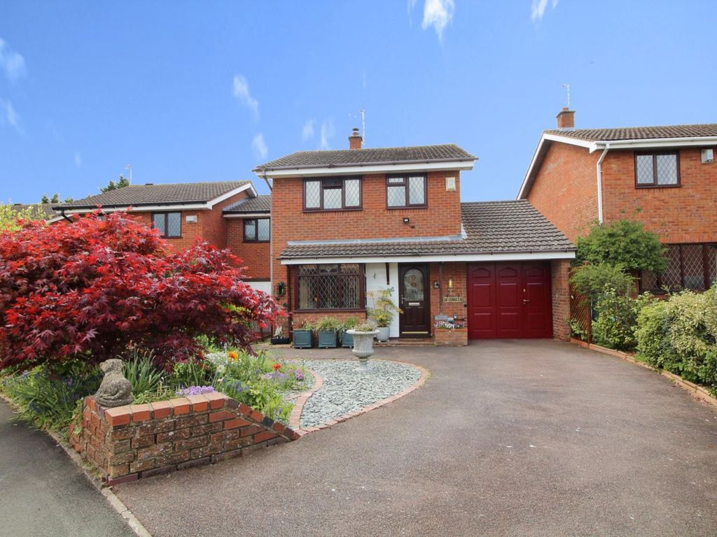 3 bed detached house for sale in Falstaff Drive, Droitwich WR9 Zoopla