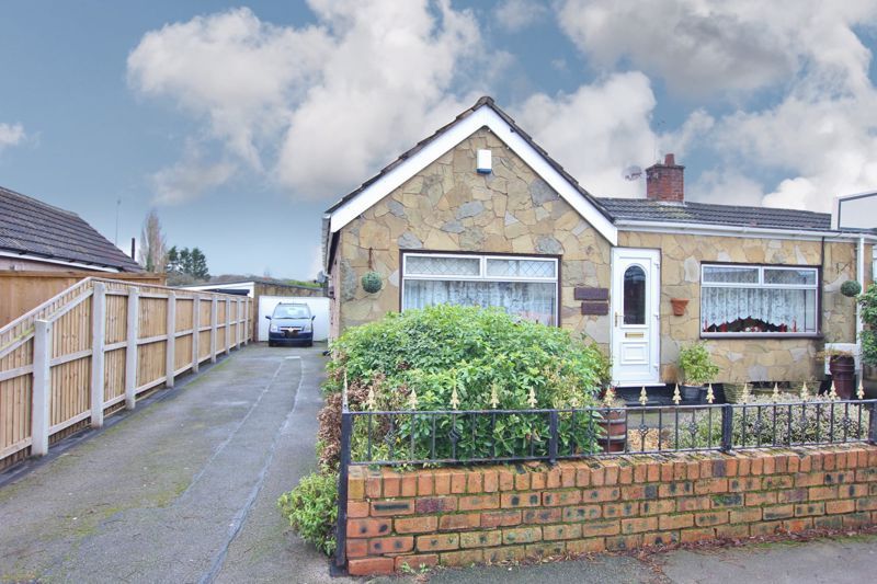 3 bed semidetached bungalow for sale in Pensby Road, Pensby, Wirral