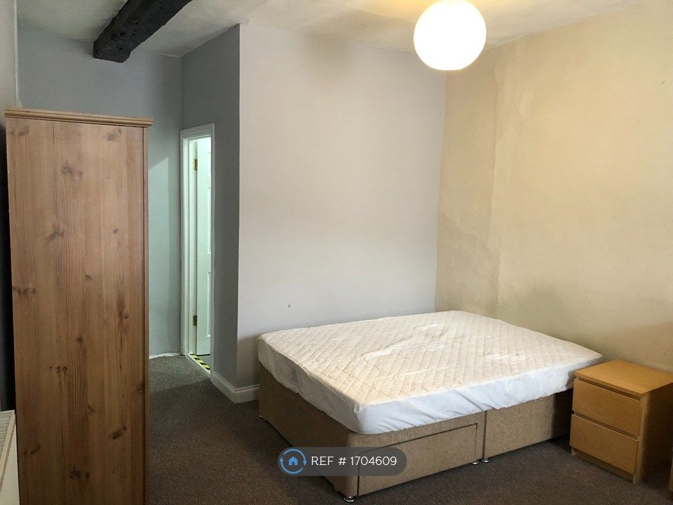 Room to rent in Fore Street, Trowbridge BA14 Zoopla
