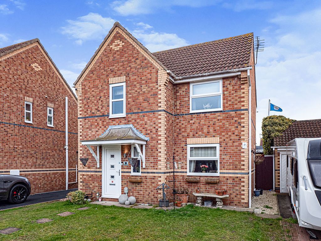 3 bed detached house for sale in Beamsley Way, Kingswood, Hull, East