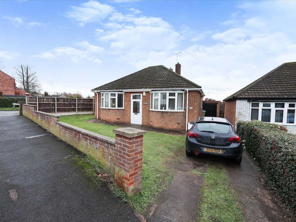2 bed bungalow for sale in Waterford Lane, Cherry Willingham, Lincoln