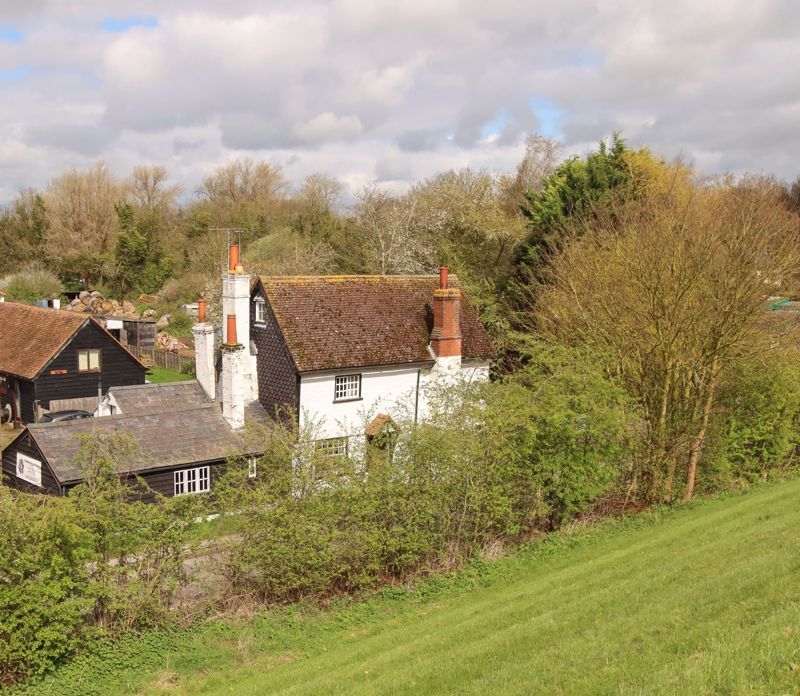 3 bed cottage for sale in Marsworth, Tring HP23, £650,000 Zoopla