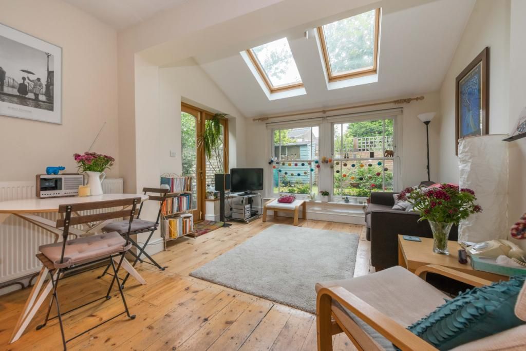 2 bed flat to rent in College Road, Kensal Rise NW10 Zoopla