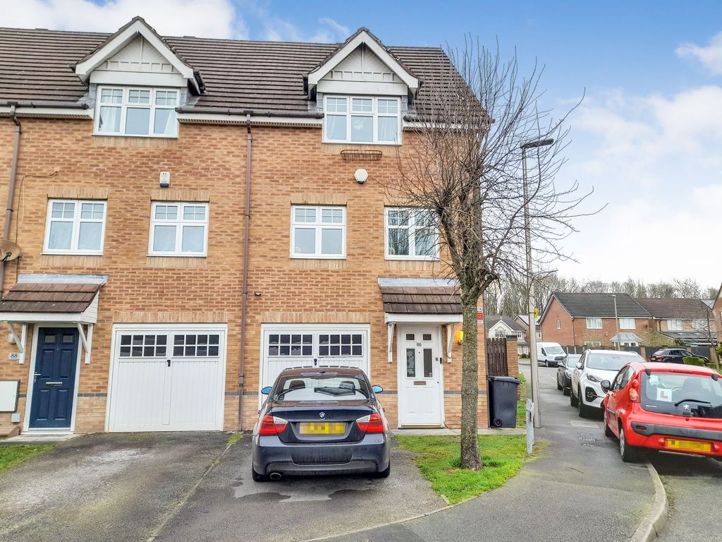 3 bed town house for sale in Dartington Road, Platt Bridge WN2, £