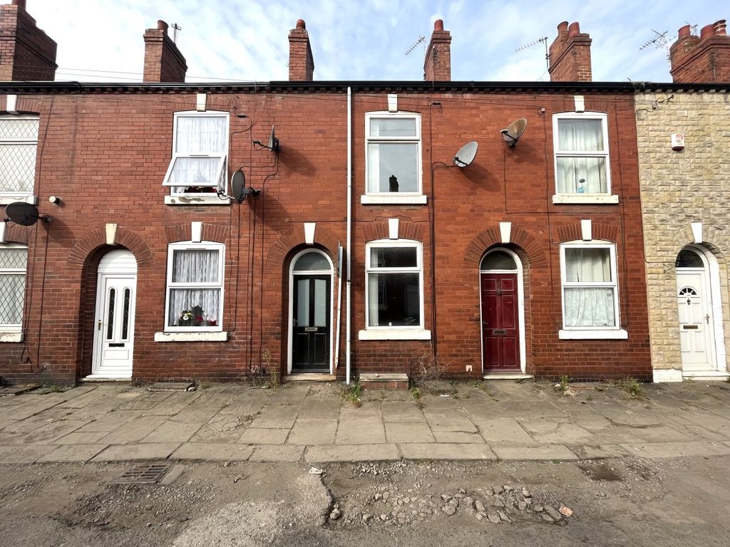 2 bed property for sale in Whitehall Street, Wakefield WF2, £110,000