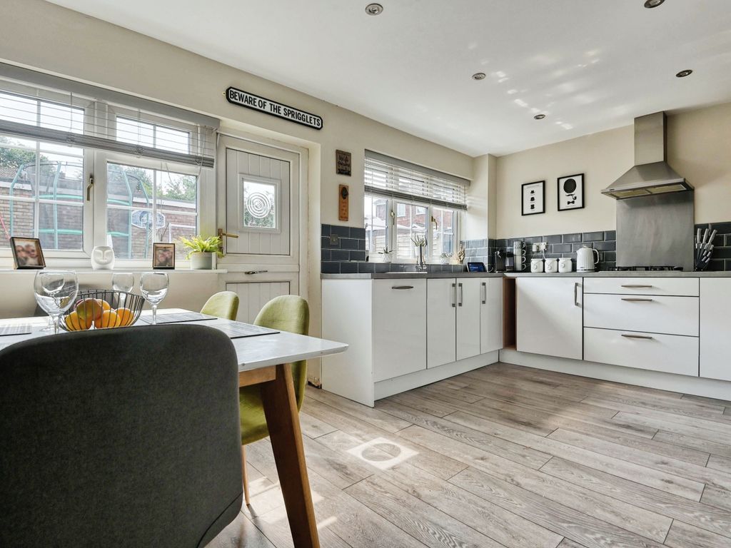 3 bed semidetached house for sale in Church Street, Earl Shilton