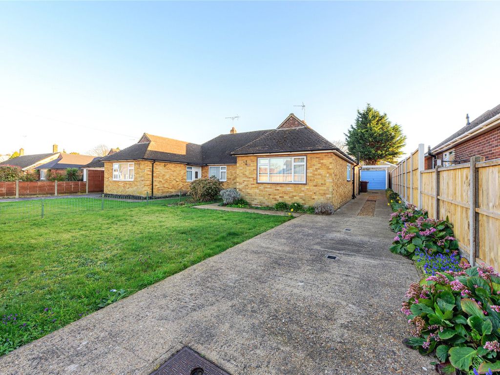 3 bed bungalow for sale in Addlestone, Surrey KT15 Zoopla