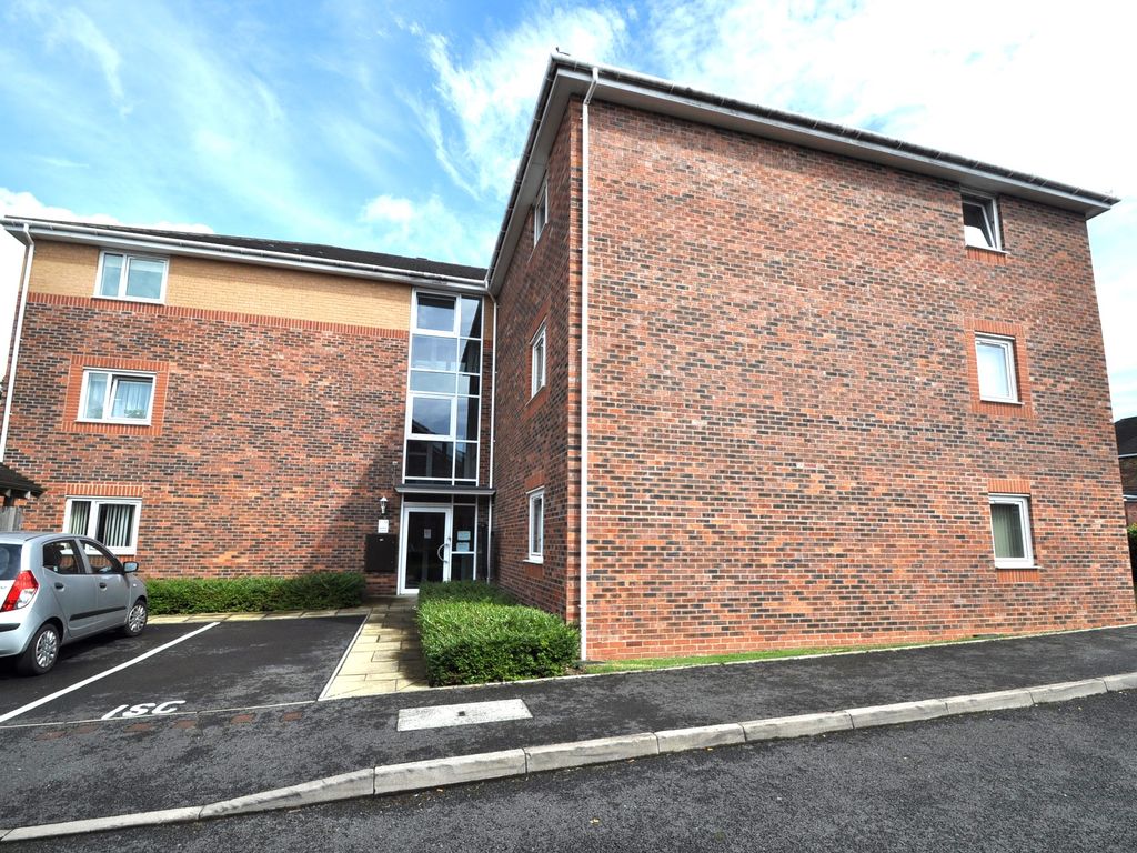 1 bed flat for sale in Selkirk Court, Blurton, StokeOnTrent ST3 Zoopla