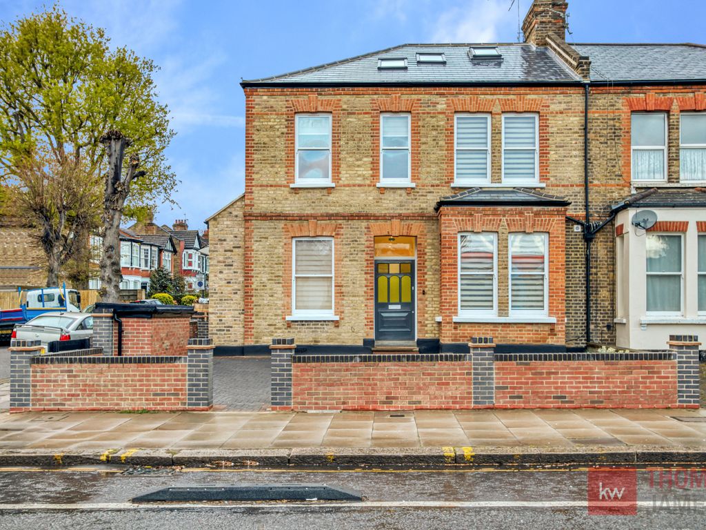 3 bed flat for sale in Green Lanes, London N21 Zoopla