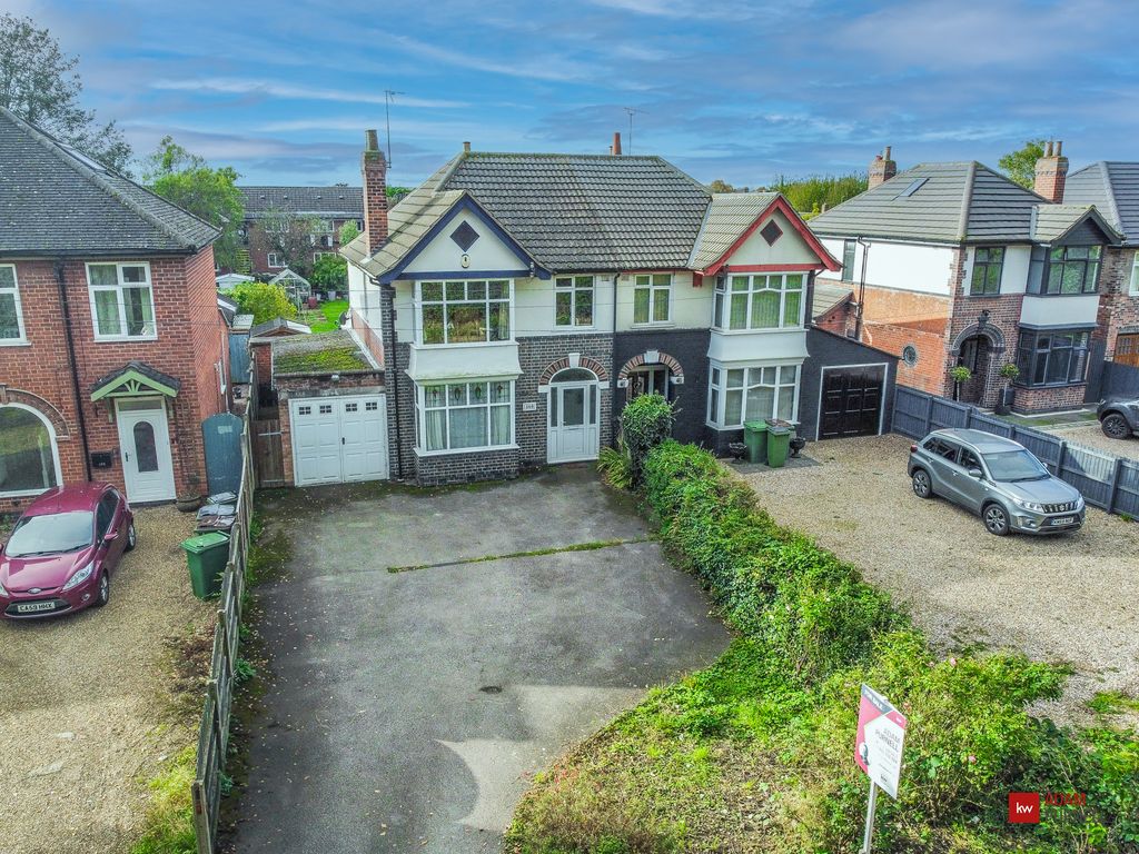 3 bed semidetached house for sale in Braunstone Lane, Leicester, Leicestershire LE3, £280,000