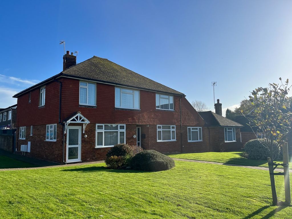 2 bed flat for sale in Cowdray Close, BexhillOnSea TN39 Zoopla