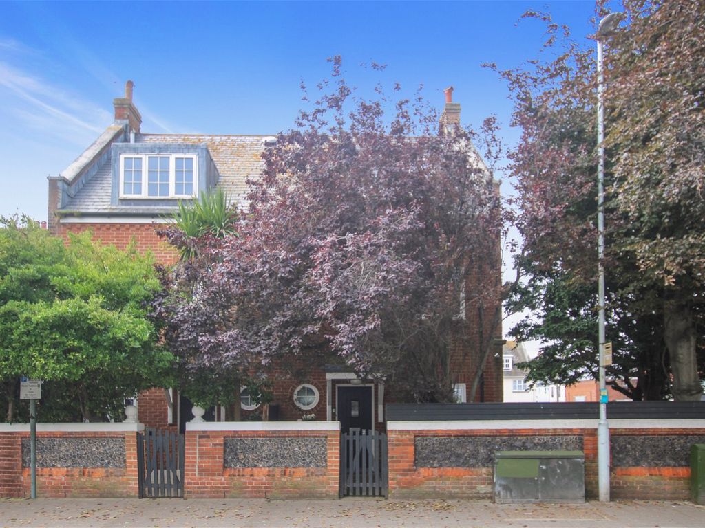3 bed town house for sale in Brantwood Cottages, Rowlands Road