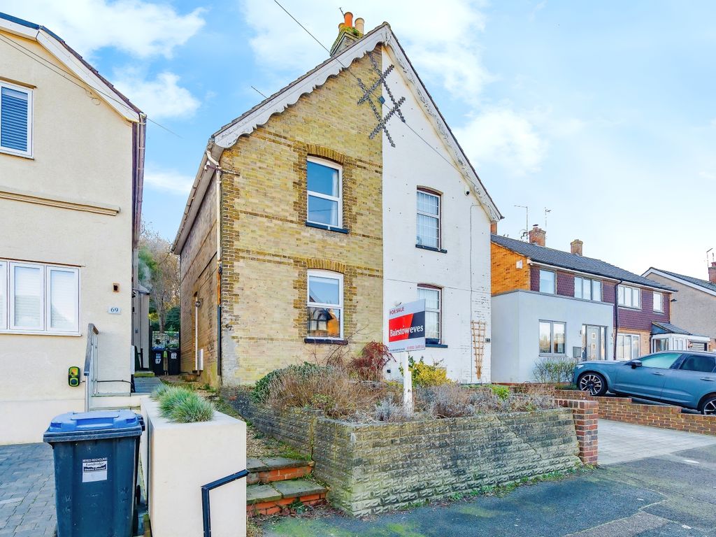 2 bed semidetached house for sale in Beechwood Road, Caterham, Surrey