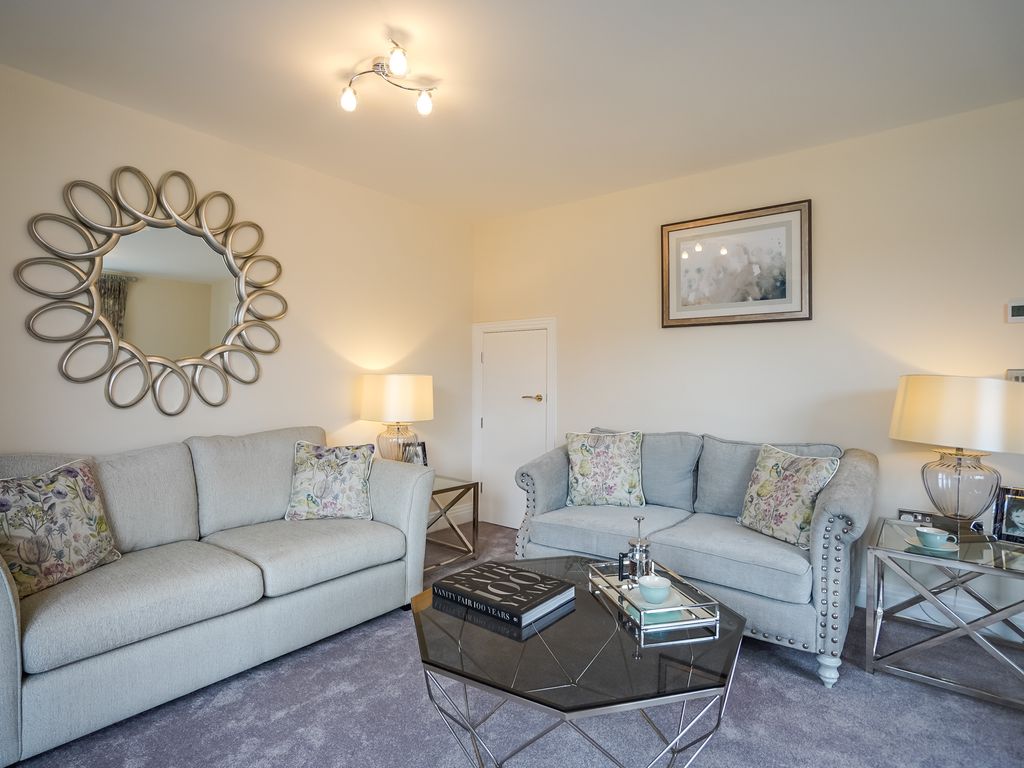 New home, 3 bed semidetached house for sale in Granborough Road