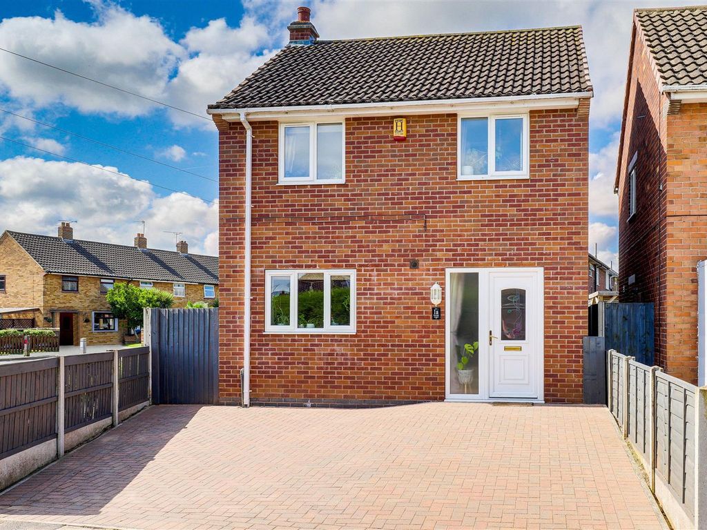 3 bed detached house for sale in Rowsley Avenue, Long Eaton, Derbyshire