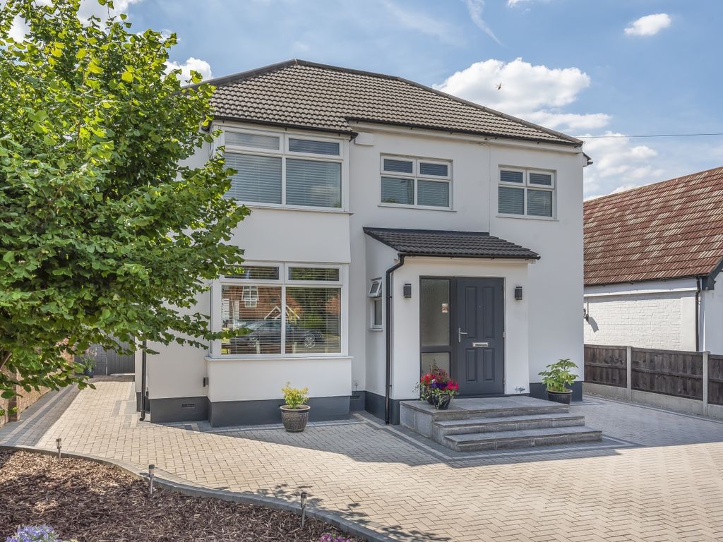 5 bed detached house for sale in Sevenoaks Way, St. Pauls Cray