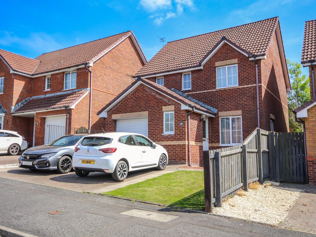 3 bed semidetached house to rent in Thirlfield Wynd, Livingston