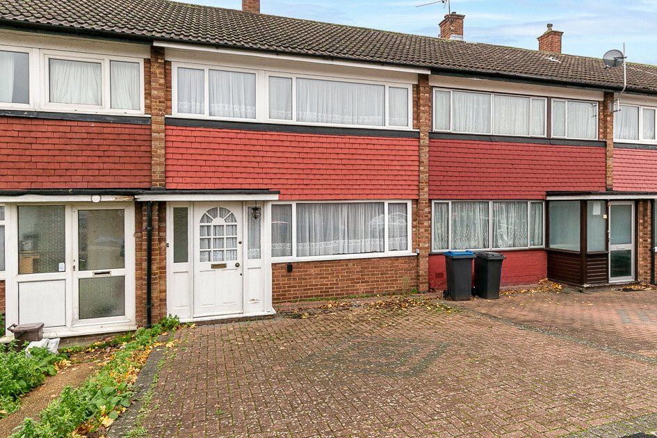 3 bed terraced house for sale in Priestley Road, Mitcham, Surrey CR4 Zoopla