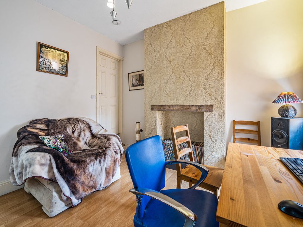 2 bed terraced house to rent in Carr Street, Packmoor, StokeOnTrent