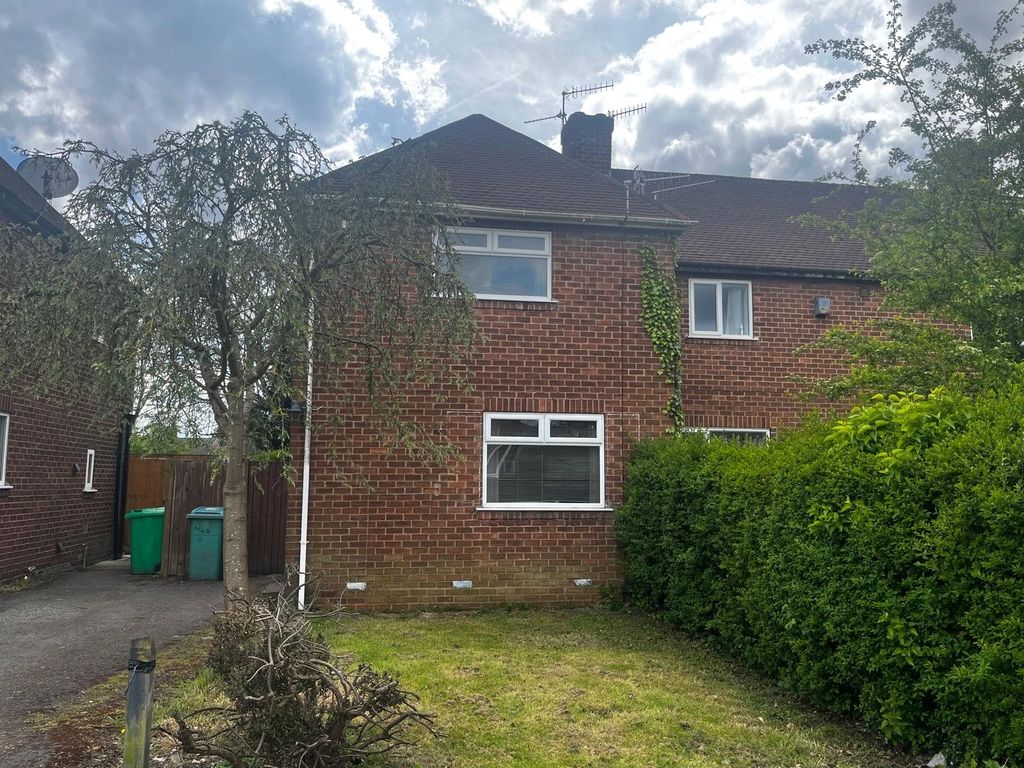 2 bed semidetached house for sale in Felstead Road, Nottingham
