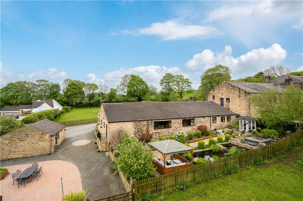 5 bed barn conversion for sale in Dean Head, Scotland Lane, Horsforth
