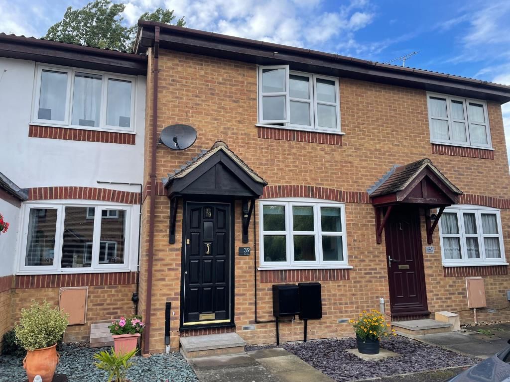 2 bed terraced house for sale in Oat Close, Aylesbury, Buckinghamshire