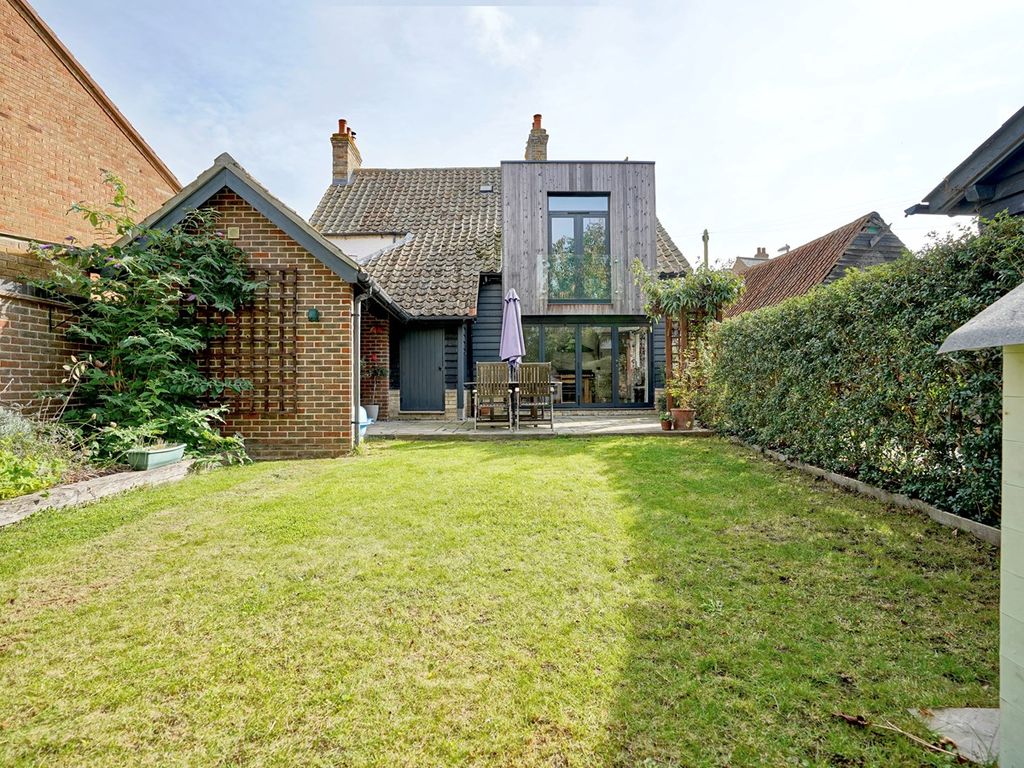 4 bed detached house for sale in Bell Lane, Fenstanton, Huntingdon PE28